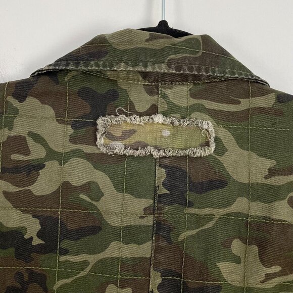 Pam & Gela Womens Small MilItary Green Camo Button Jacket Long Sleeve Raw Hem - Picture 7 of 9